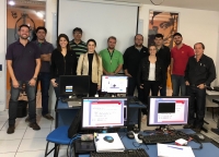  Servidores na sede da empresa respons&aacute;vel pelo treinamento em Raspberry em S&atilde;o Paulo
